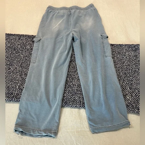 Light wash baggy cargo pants (L) - Picture 5 of 6